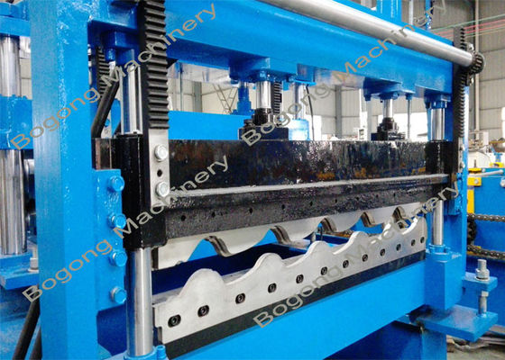 Steel Metal Roof Panel Roll Forming Machine 0.3 - 0.6mm Material Thickness