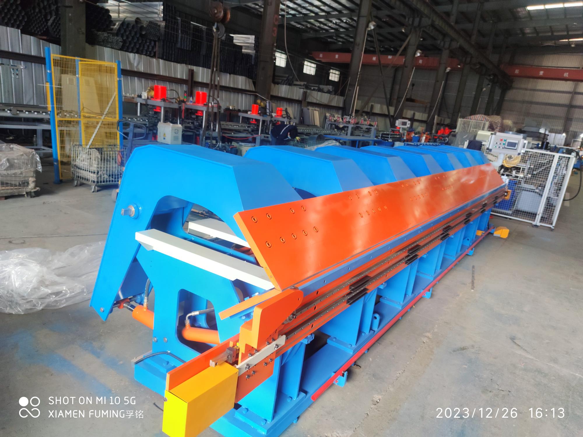 2308-02 Hydraulic Folding Machine